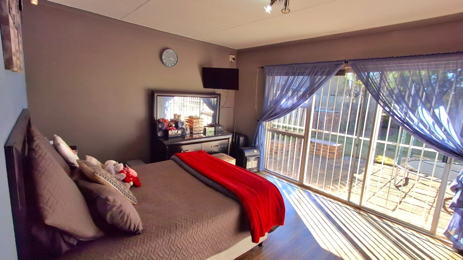 4 Bedroom Property for Sale in Vaalpark Free State